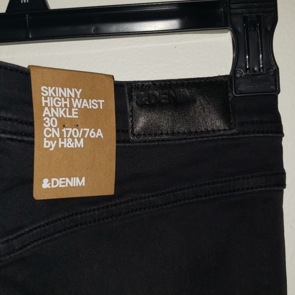 2 New Pairs of H&M Skinny High Waist Ankle Denims - Picture 7 of 8